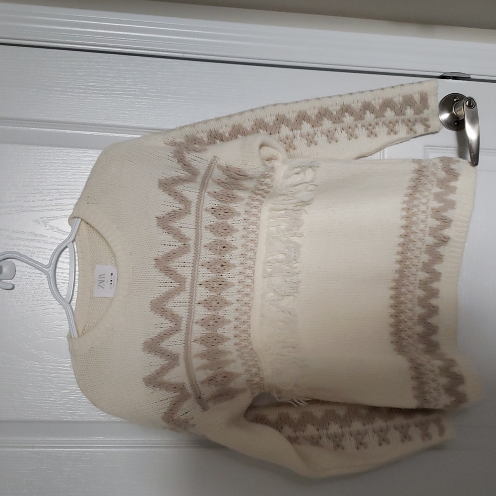 Clothes - Picture 2 of 3
